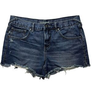 Womens Free People size 29 cut off frayed medium wash denim jean shorts distress